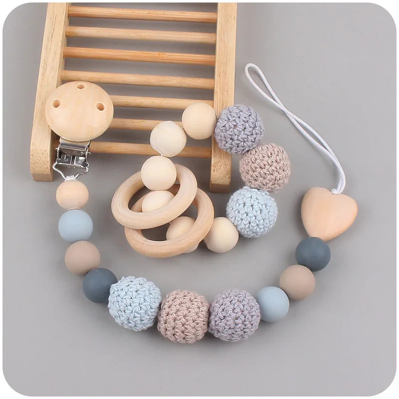 1-2pcs New Baby Pacifier Clips Teethers Bracelet Babies Chain Cute Big Crochet Color Wool Ball Newborn Dummy Nipples Holder Clip